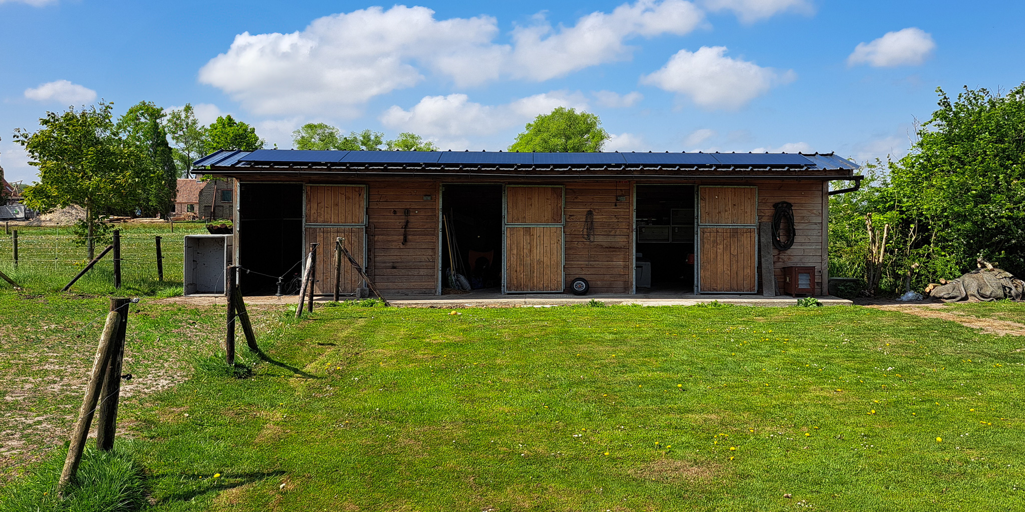 16 zonnepanelen met batterij in Jabbeke