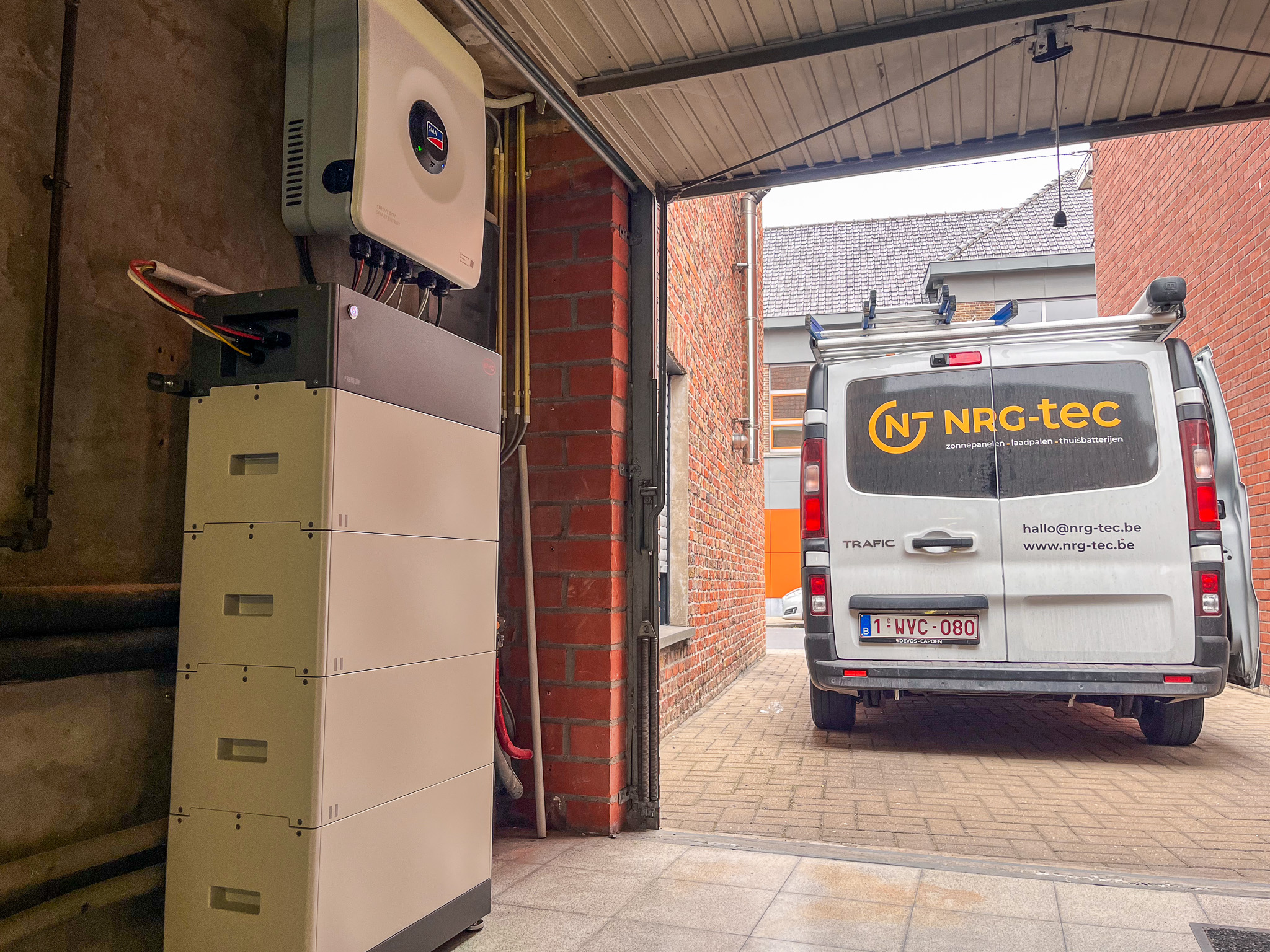 Airco met thuisbatterij: koel slimmer met je eigen stroom.